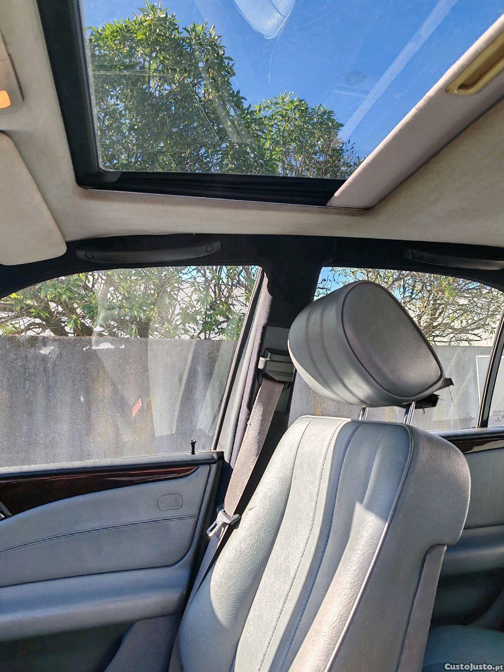 Mercedes-Benz E 300 3.0 Diesel 6 cilindros 72 IUC - 96 — photo 3