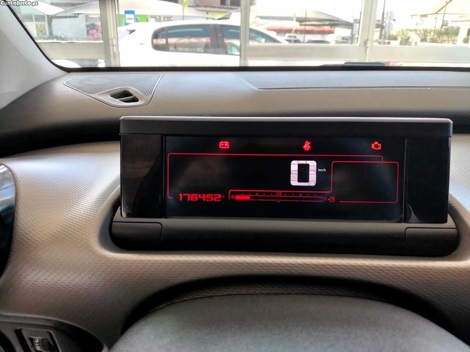 Citroën C4 Cactus 1.6 HDI SHINE — fotografia 7