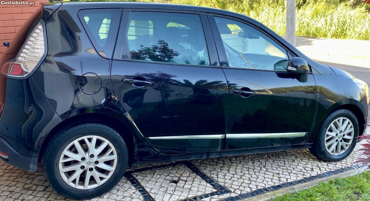 Renault Scénic 1.5 dCi — fotografia 4