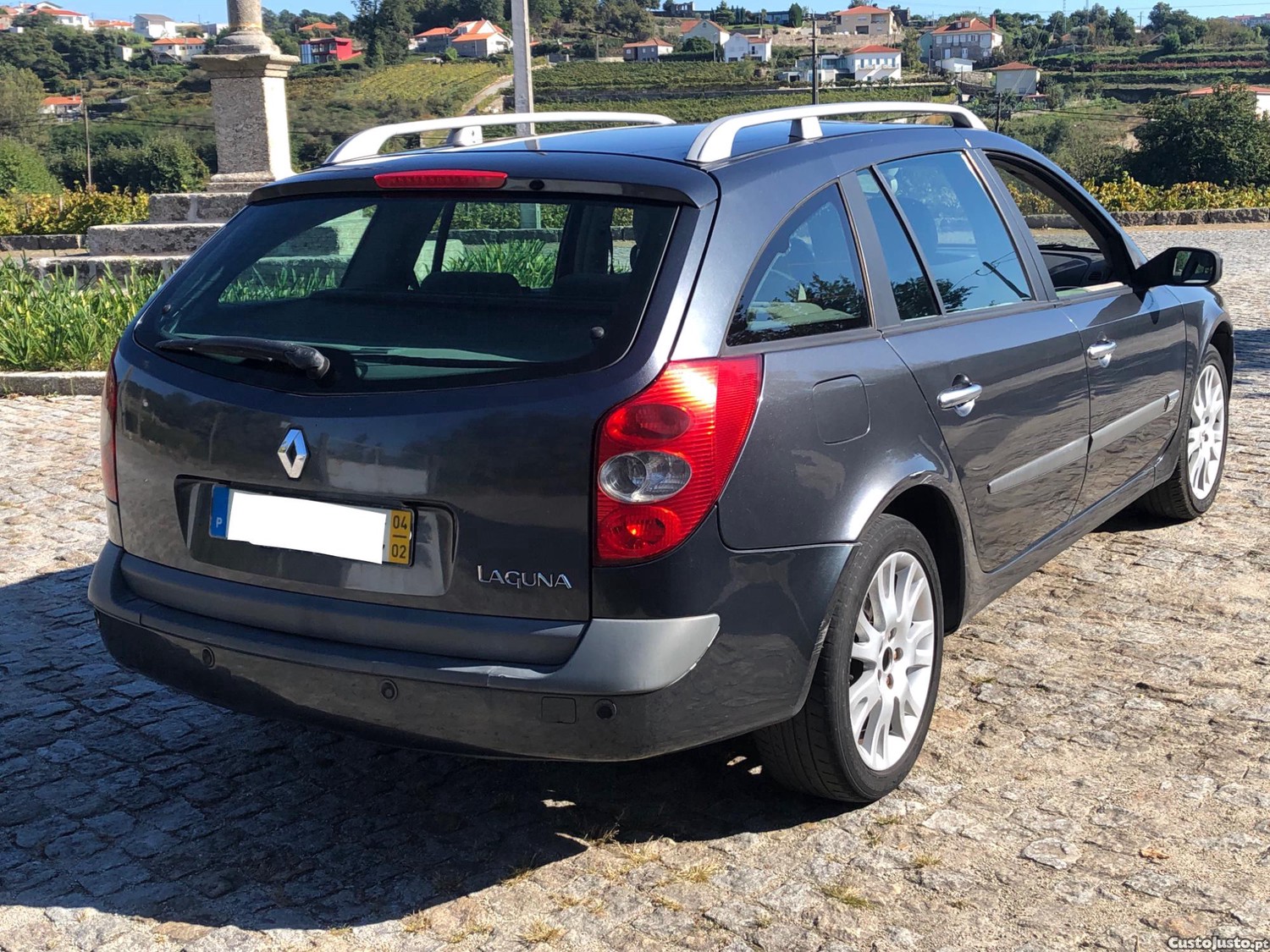 Renault Laguna 1.9 dCi Break - 04 — photo 4
