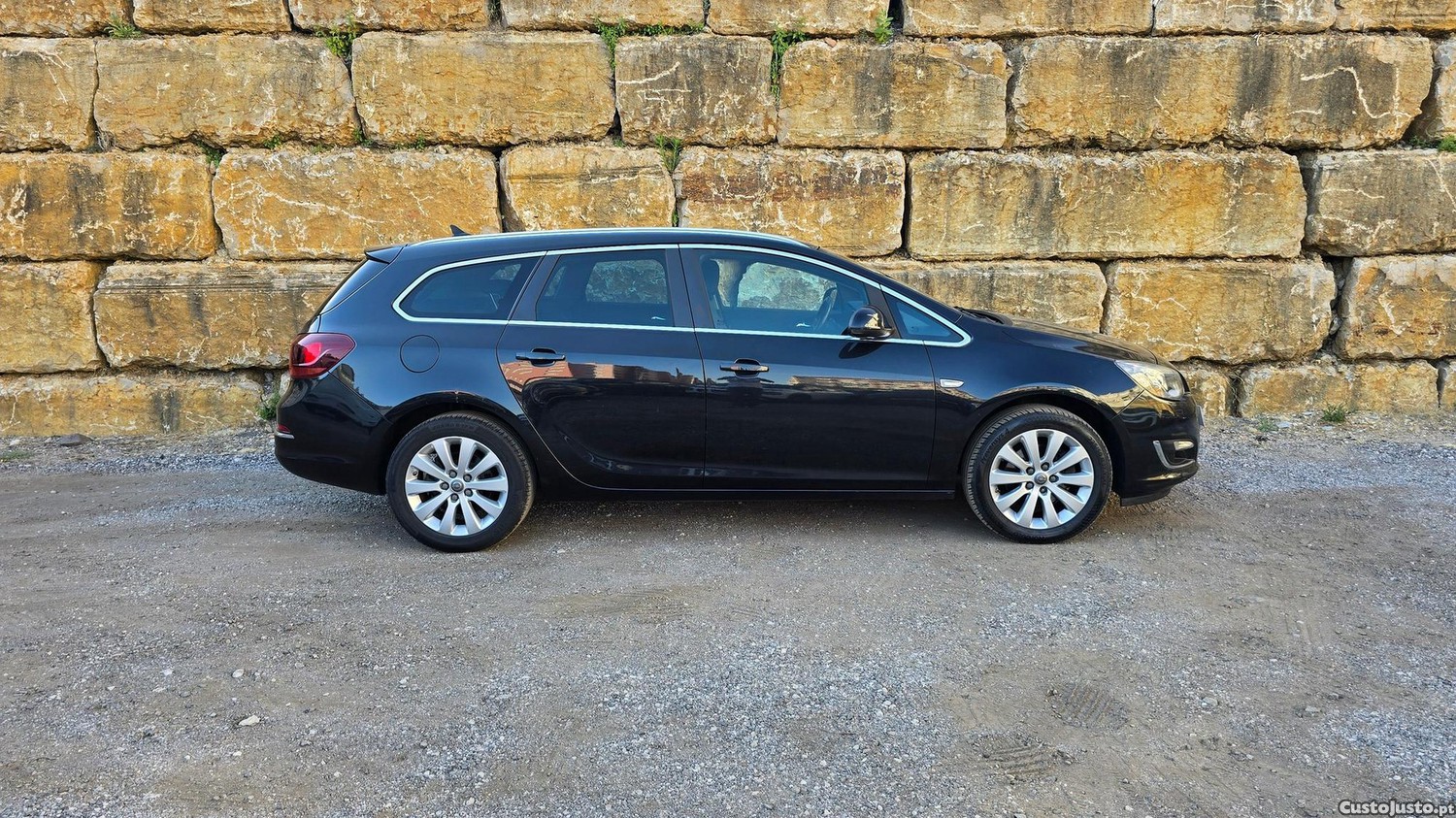 Opel Astra Sports Tourer 1.6 CDTI Ecotec Edition S/S — fotografia 27
