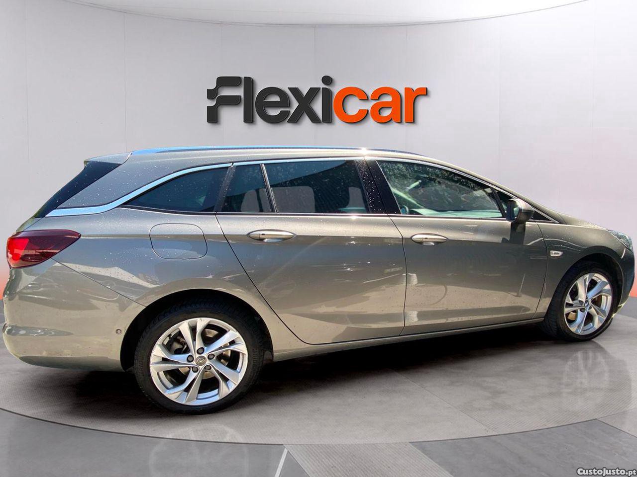 Opel Astra Sports Tourer 1.6 CDTI Innovation S/S — fotografia 19
