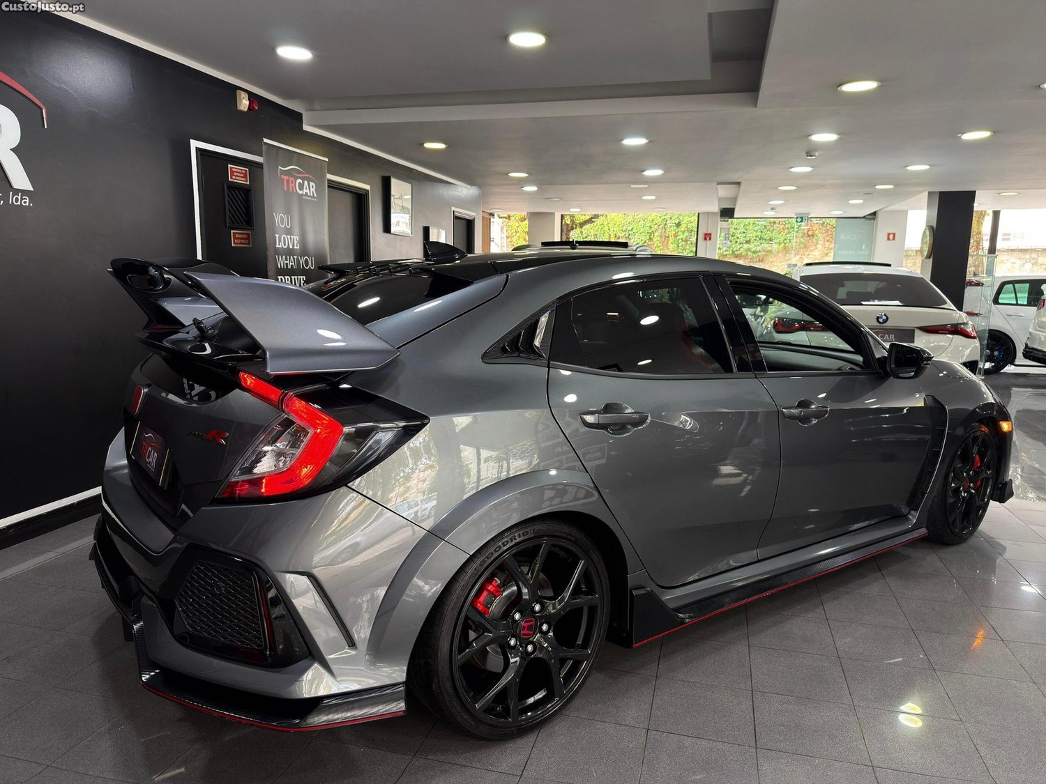 Honda Civic 2.0 i-VTEC Type-R - 19 — photo 2