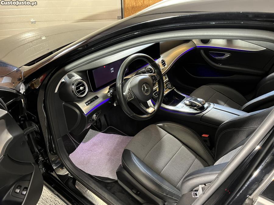 Mercedes-Benz E 220 d T 9G-TRONIC Avantg — fotografia 17