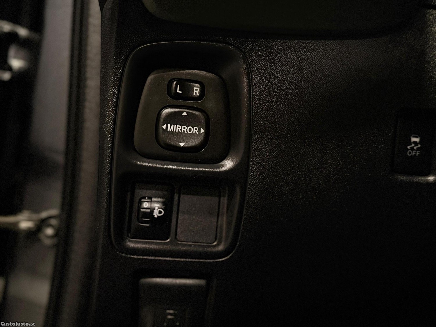 Toyota Aygo 1.0 X-Clusiv — fotografia 3