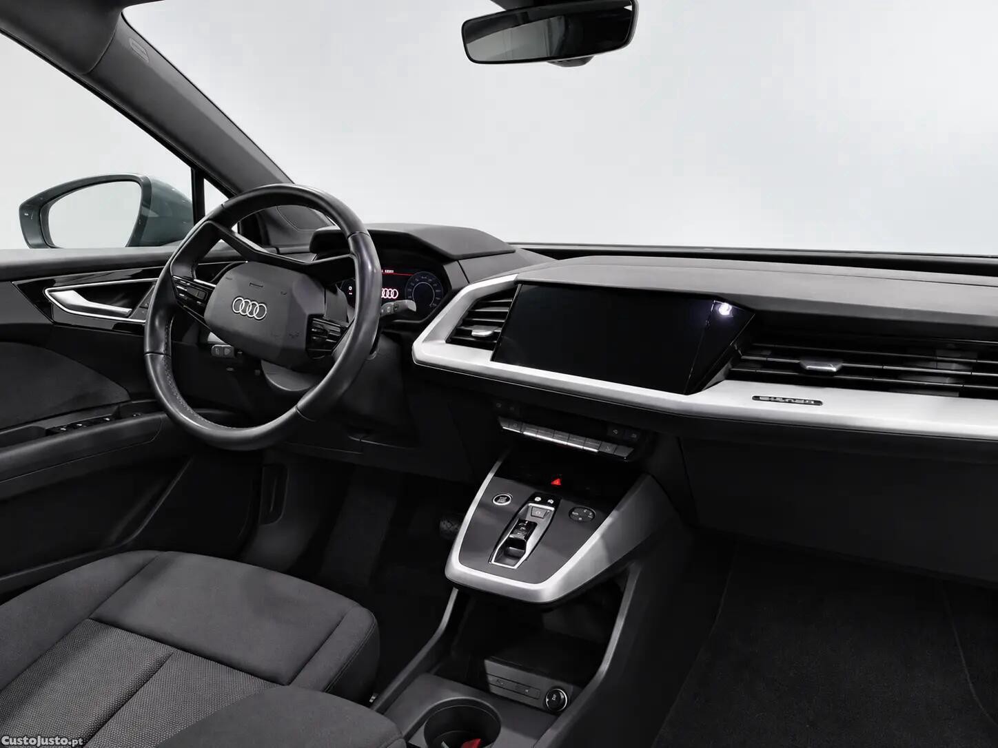 Audi Q4 40 82 kWH - 23 — photo 5