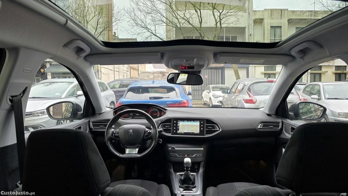 Peugeot 308 1.2 Puretech Allure 130cv — photo 4
