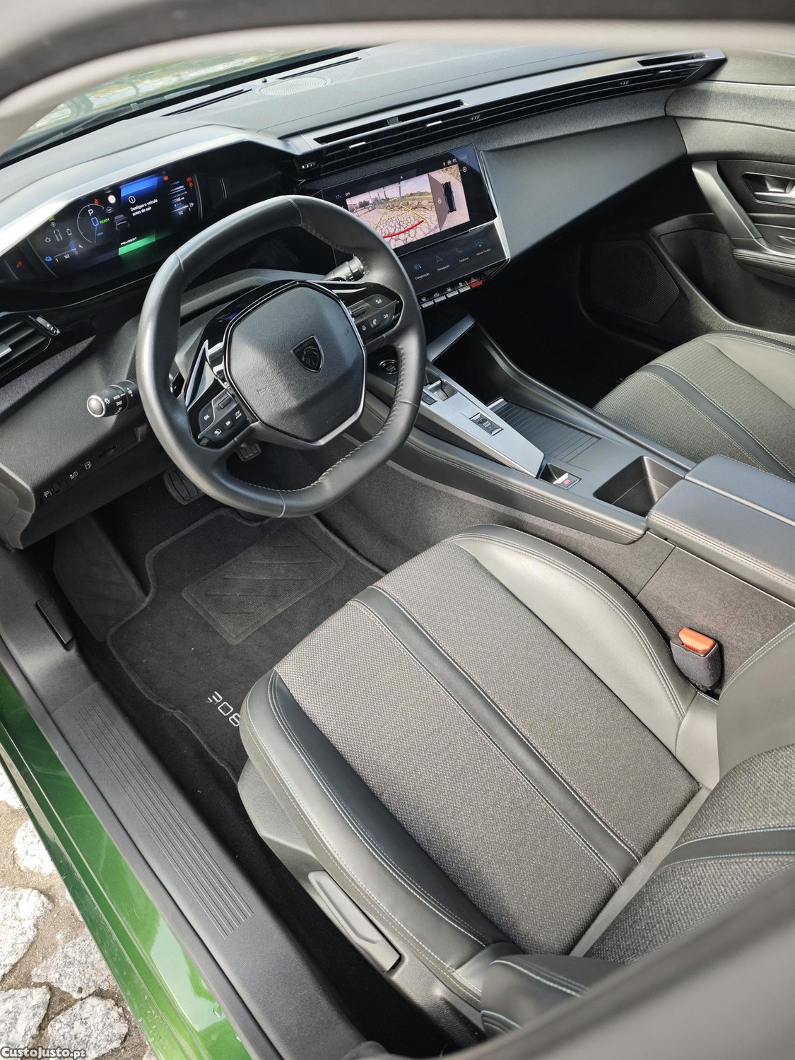 Peugeot 308 Hybrid Allure — fotografia 10