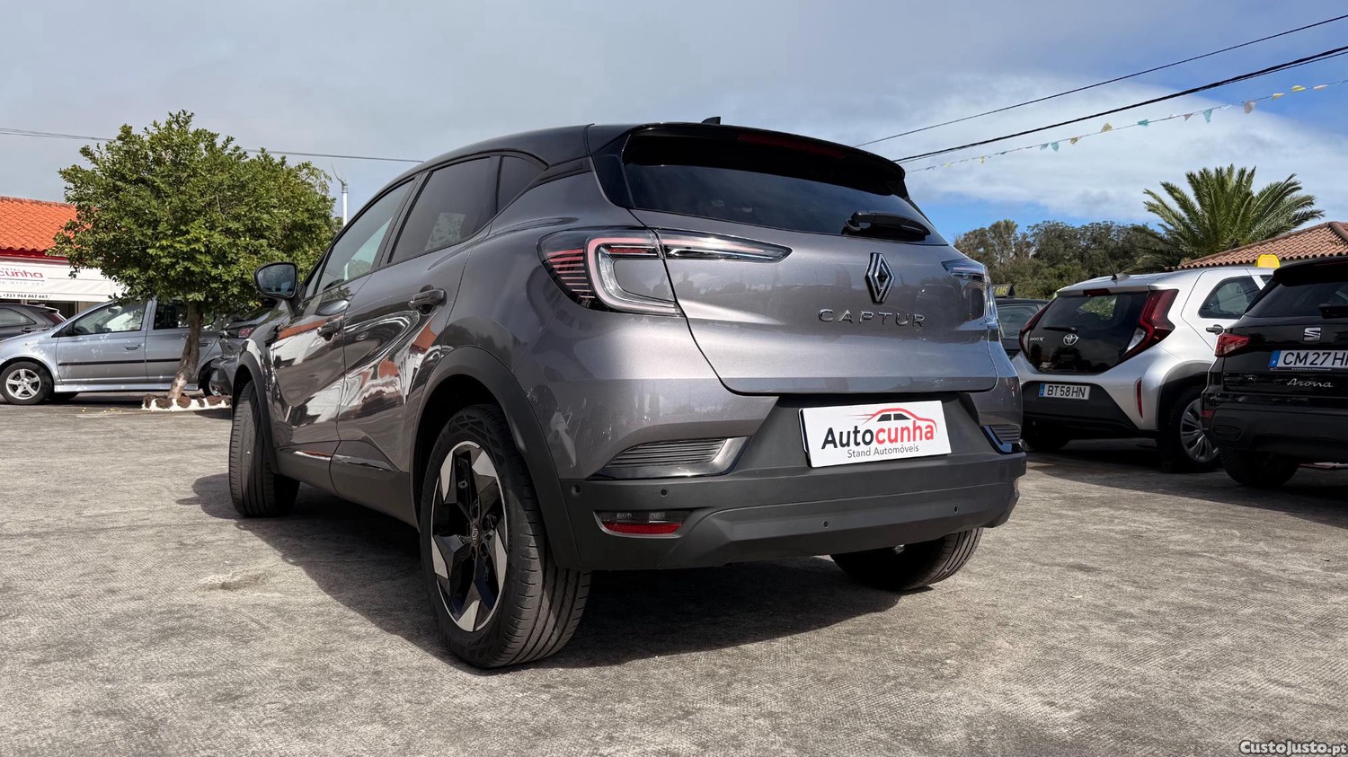Renault Captur Techno - 25 — photo 5