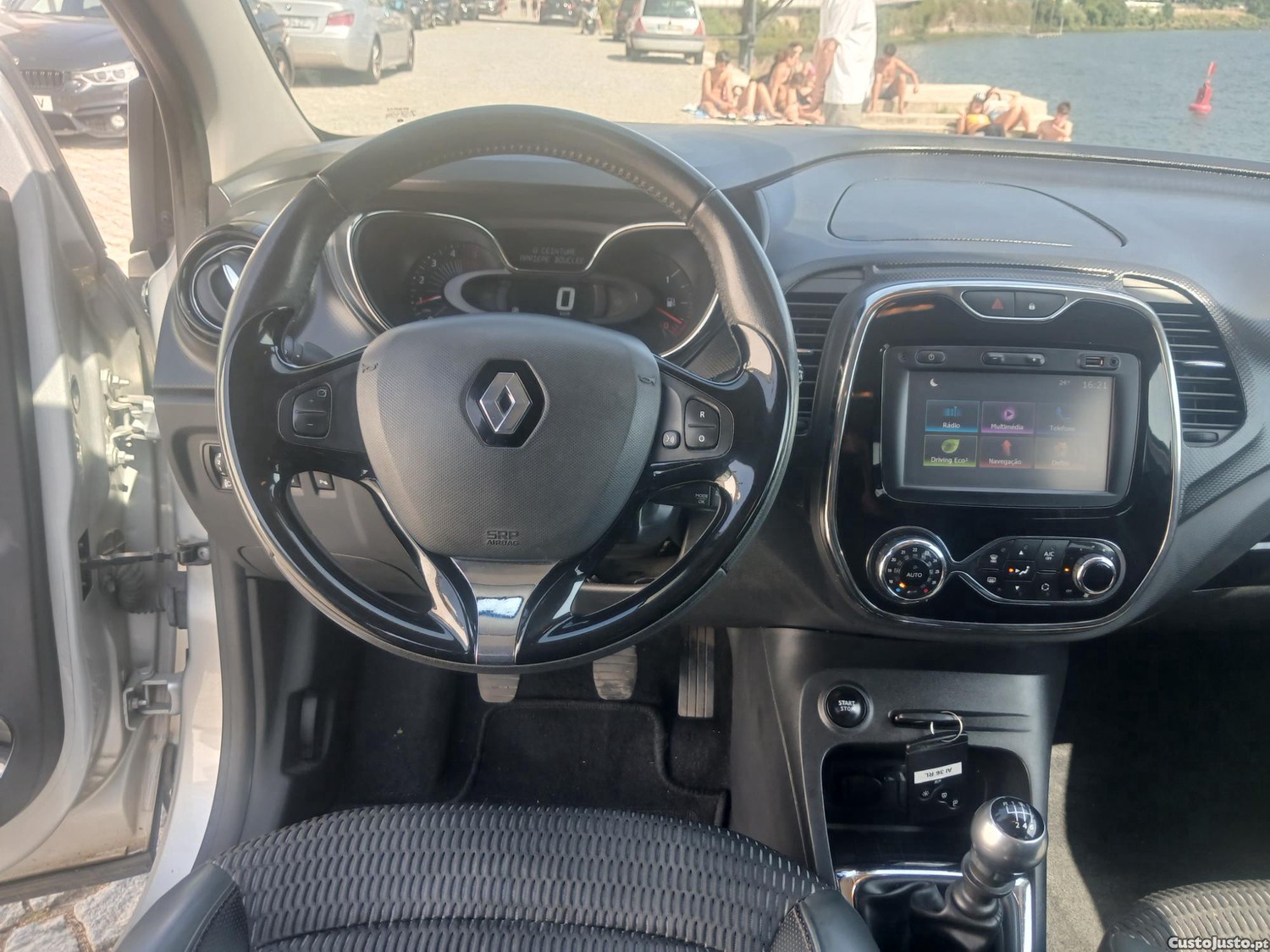 Renault Captur 1.5dci exclusive 110cv — fotografia 2