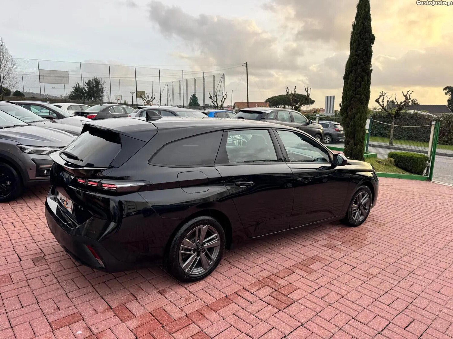 Peugeot 308 1.2 PureTech Active Pack - 22 — photo 2