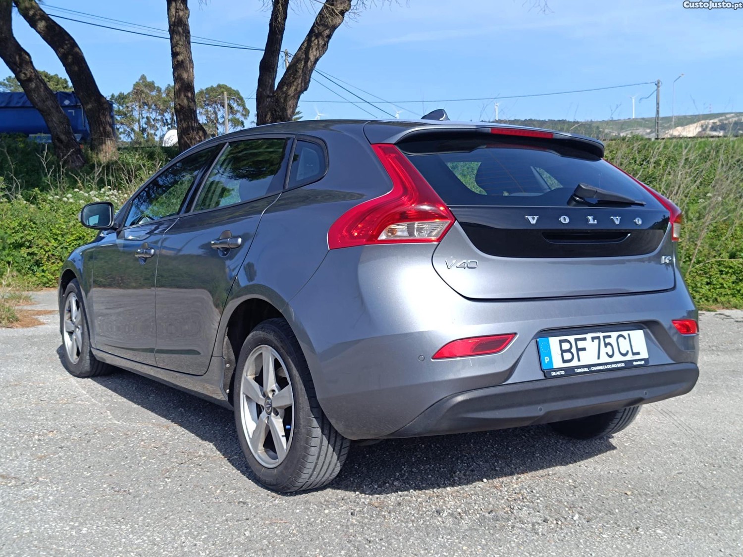 Volvo V40 D2 — fotografia 7