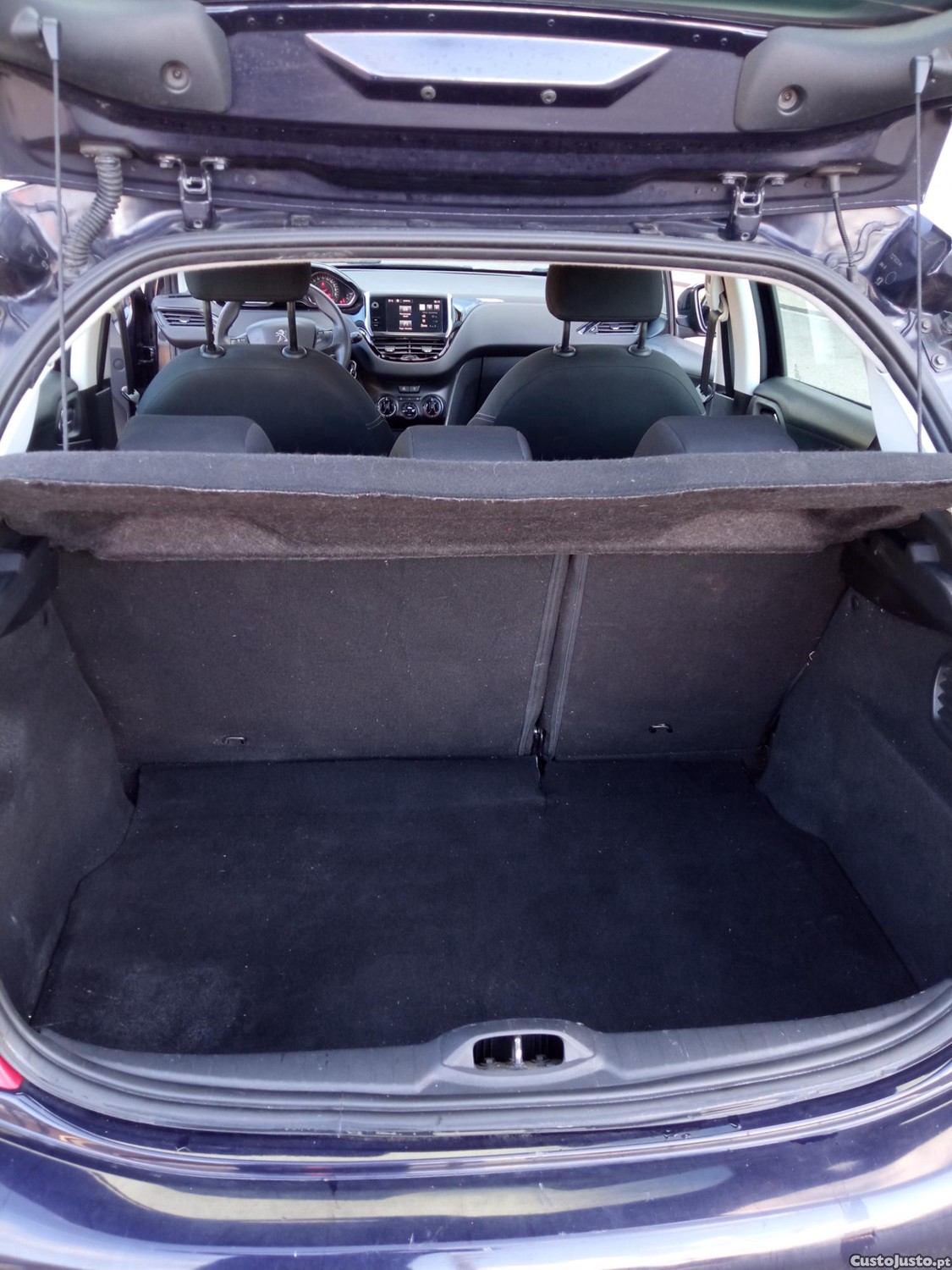 Peugeot 208 1.6 HDI — fotografia 2
