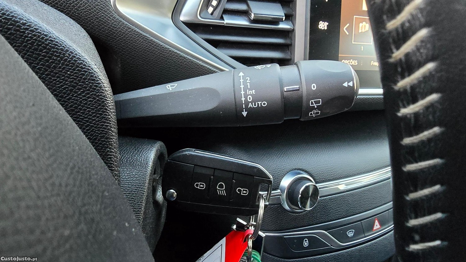 Peugeot 308 1.5 BlueHDi Allure — fotografia 14