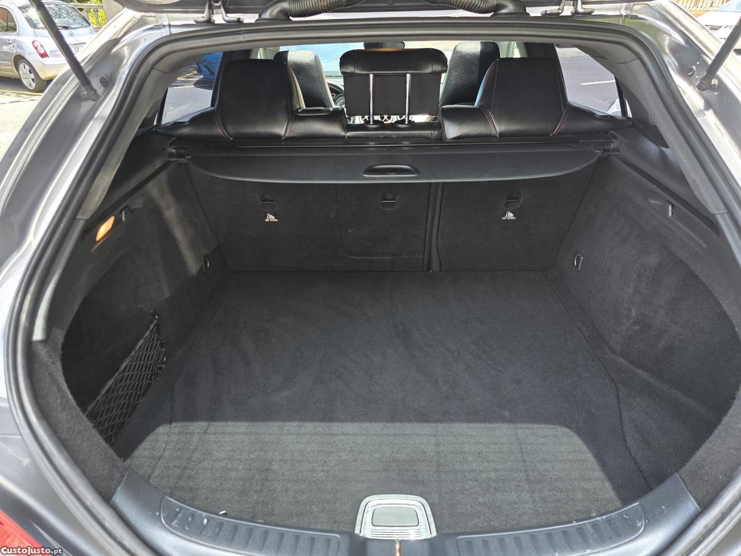 Mercedes-Benz CLA 200 d Shooting Brake AMG Line - 15 — photo 5