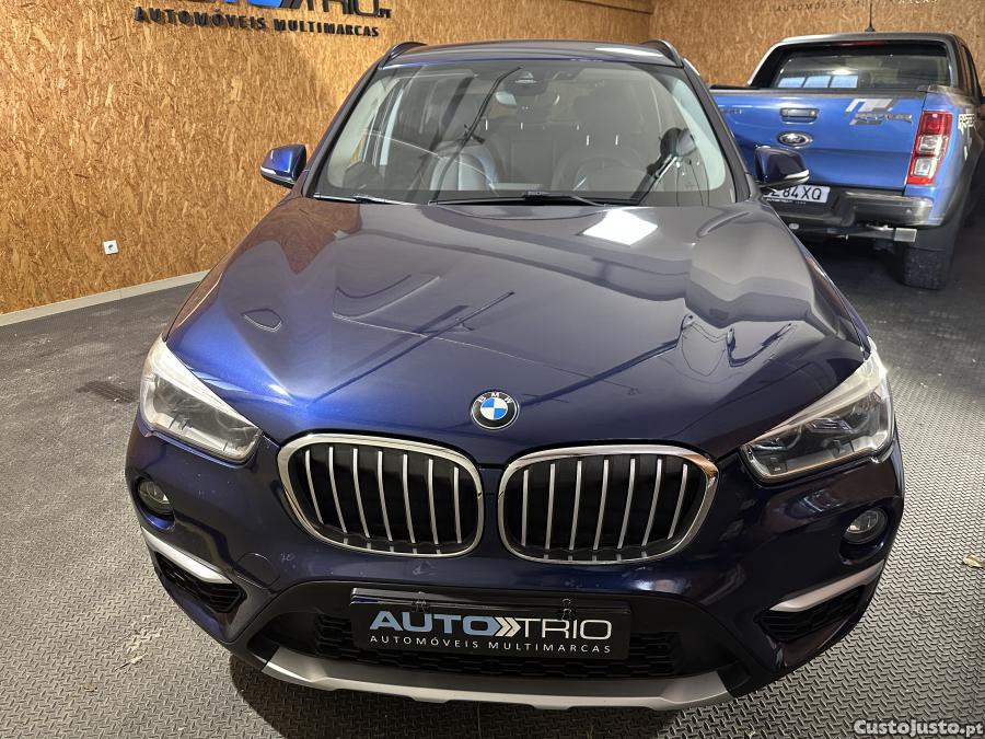 BMW X1 18 d sDrive Advantag — fotografia 18
