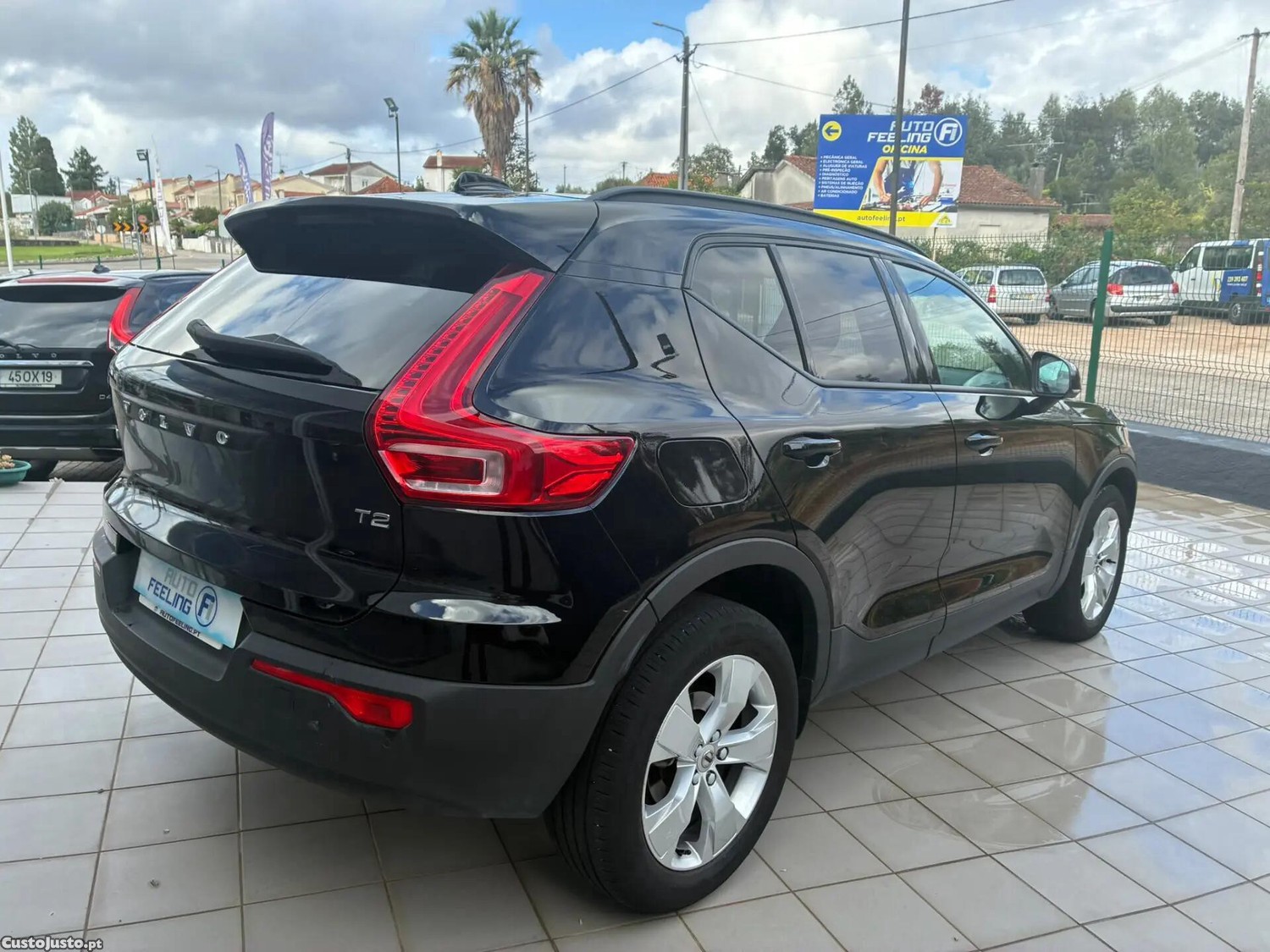 Volvo XC40 1.5 T2 Momentum Plus Geartronic - 22 — photo 3