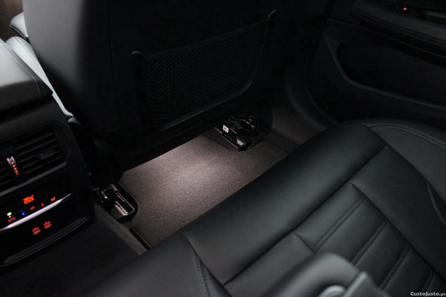 BMW i4 G26 40 E DRIVE 83.9 kWh (AUTO) — fotografia 11