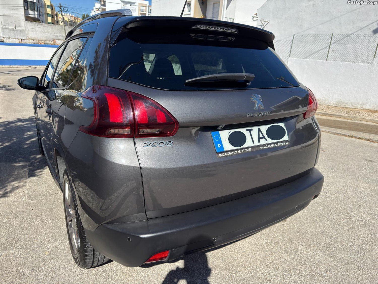 Peugeot 2008 1.6 BlueHdi Style — photo 3