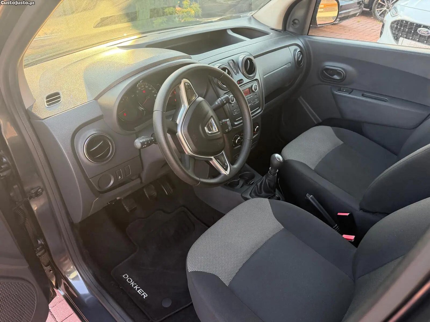 Dacia Dokker Blue dCi 95 Comfort - 20 — photo 4