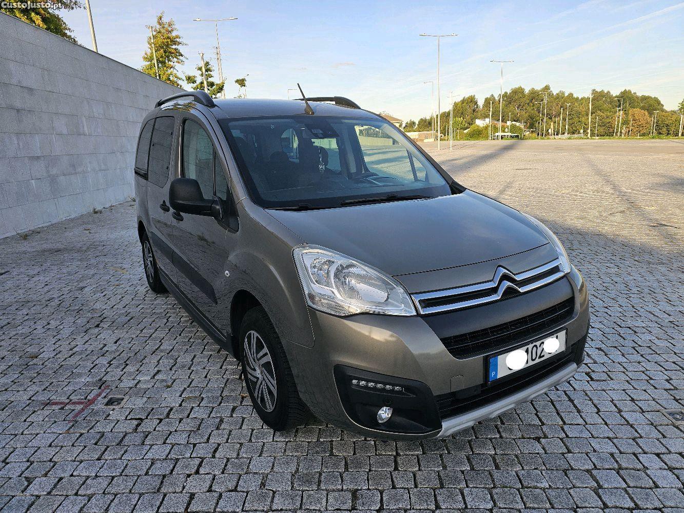 Citroën Berlingo 1.6HDI 120CV 5LUG. - 17 — photo 2