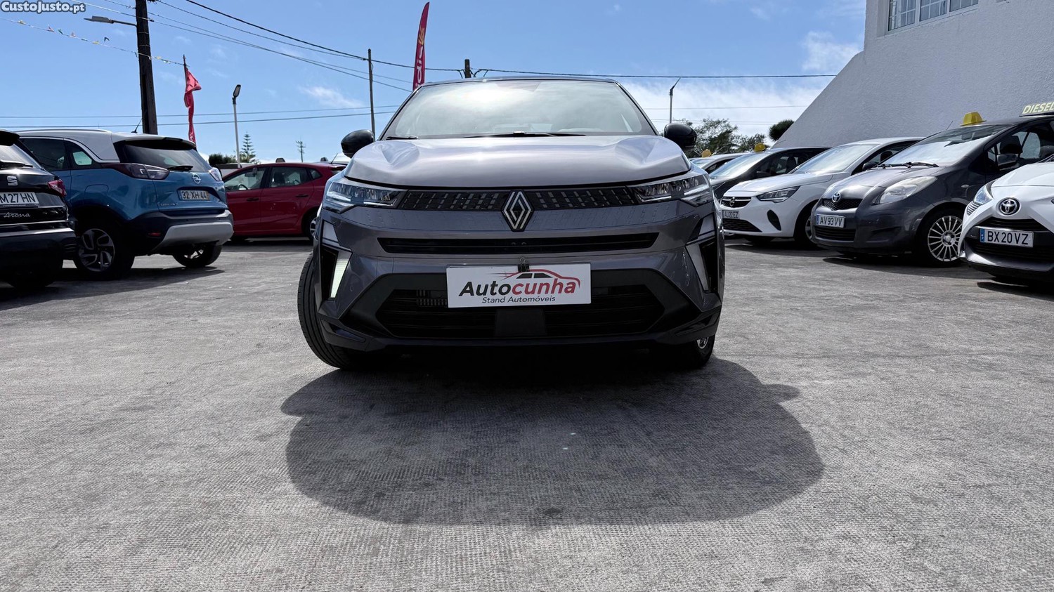 Renault Captur Techno - 25 — photo 2