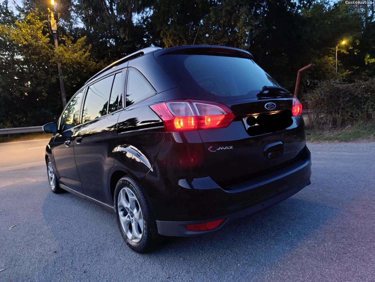 Ford C-Max 1.6 TDCI — fotografia 11