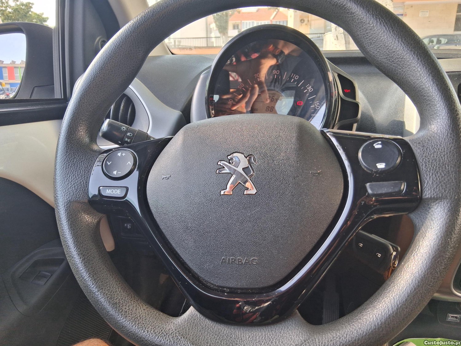 Peugeot 108 Cabrio - 16 — photo 3