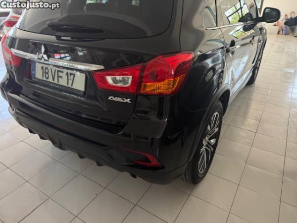 Mitsubishi ASX 1.6 DI-D INSTYLE - 18 foto 5