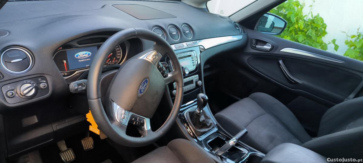 Ford S-Max 7lugares — fotografia 4