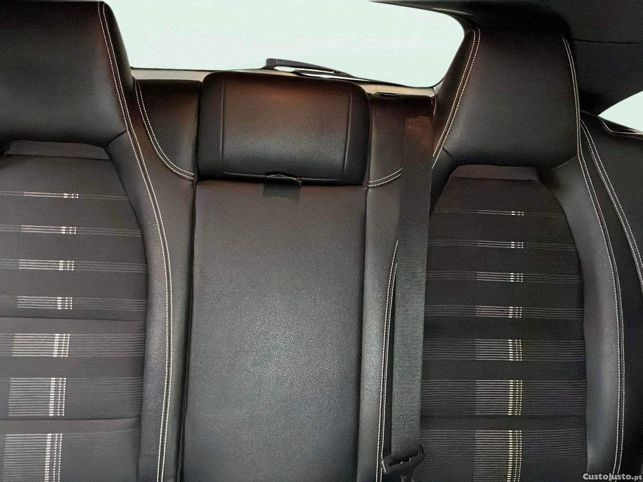 Mercedes-Benz CLA 180 d Shooting Brake Urban — fotografia 7