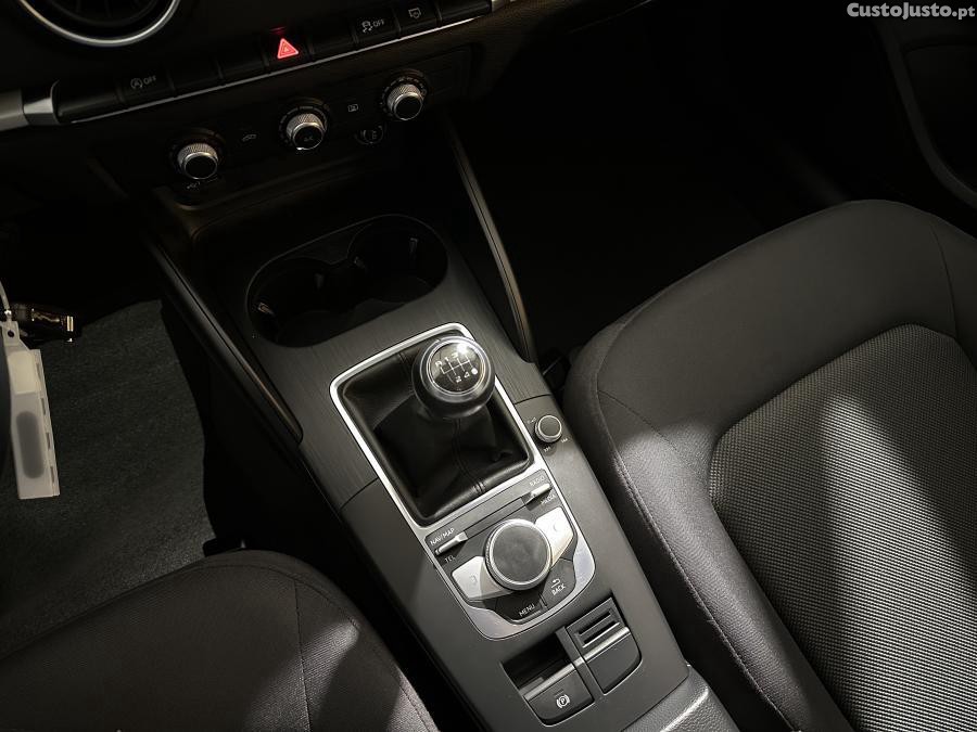 Audi A3 30 TDI — fotografia 8