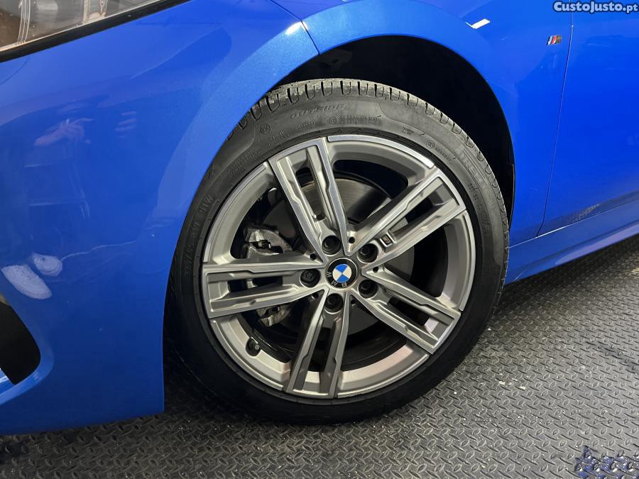 BMW 116 d Pack Desportivo M — fotografia 18