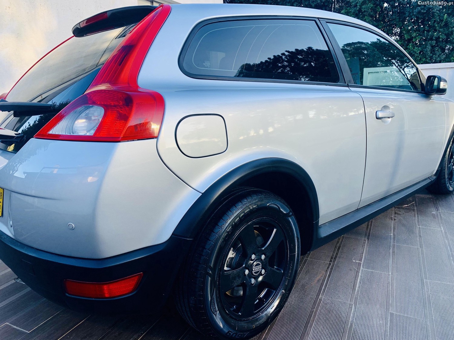 Volvo C30 1.6D-110Cv — photo 3
