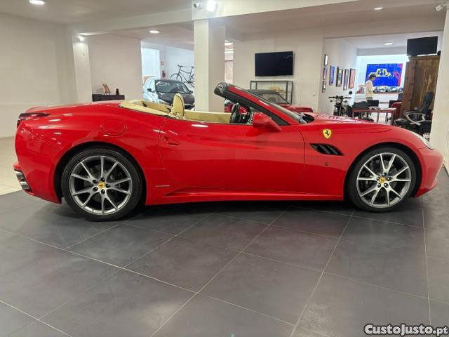 Ferrari California F1 4.3 V8 - 10 — photo 2