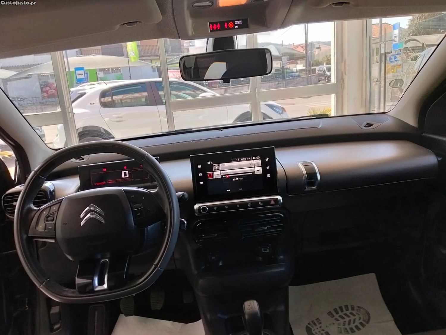 Citroën C4 Cactus 1.6 HDI SHINE — fotografia 8