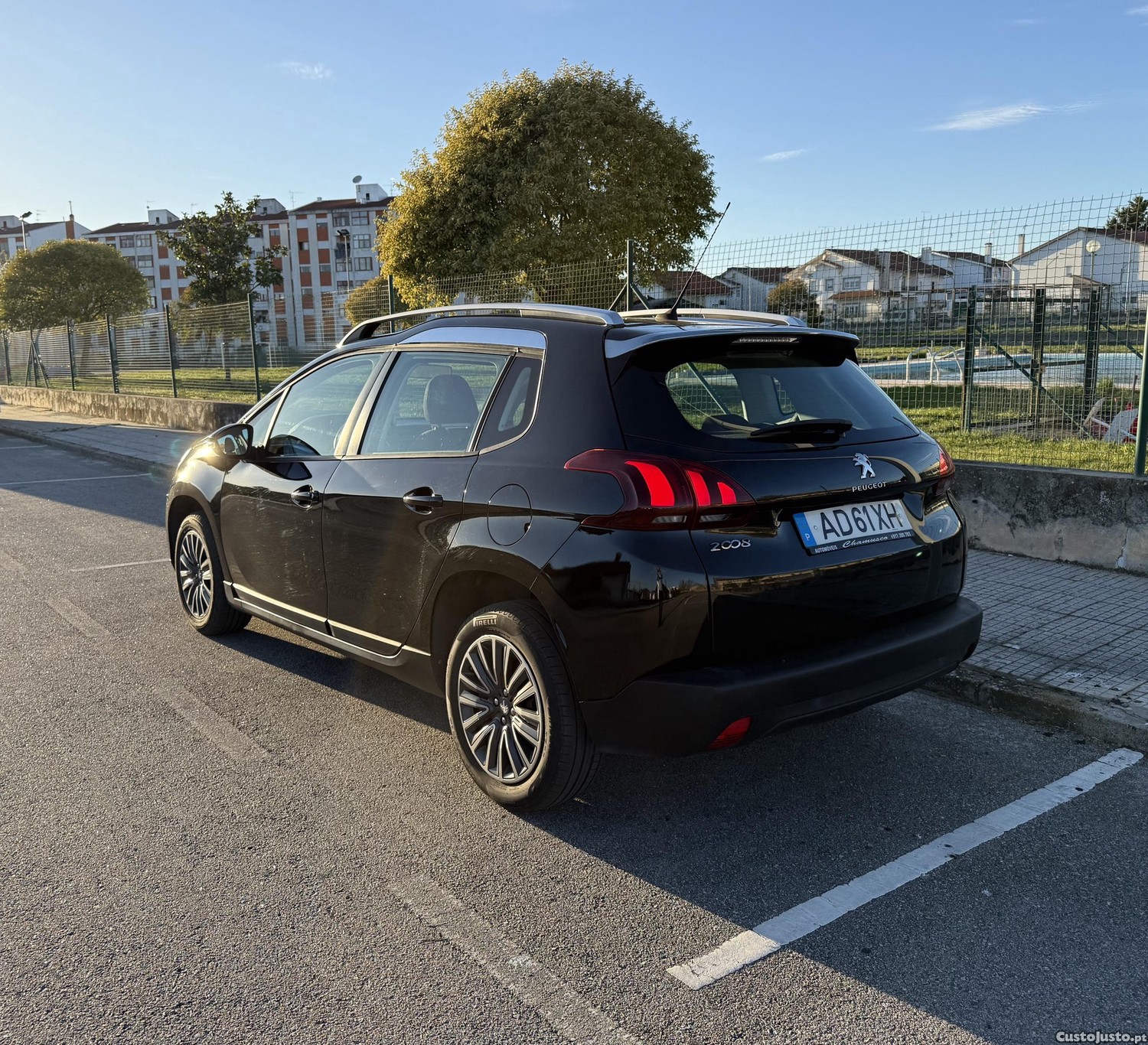 Peugeot 2008 1.6HDi 100 Caixa Automática - 18 — photo 5