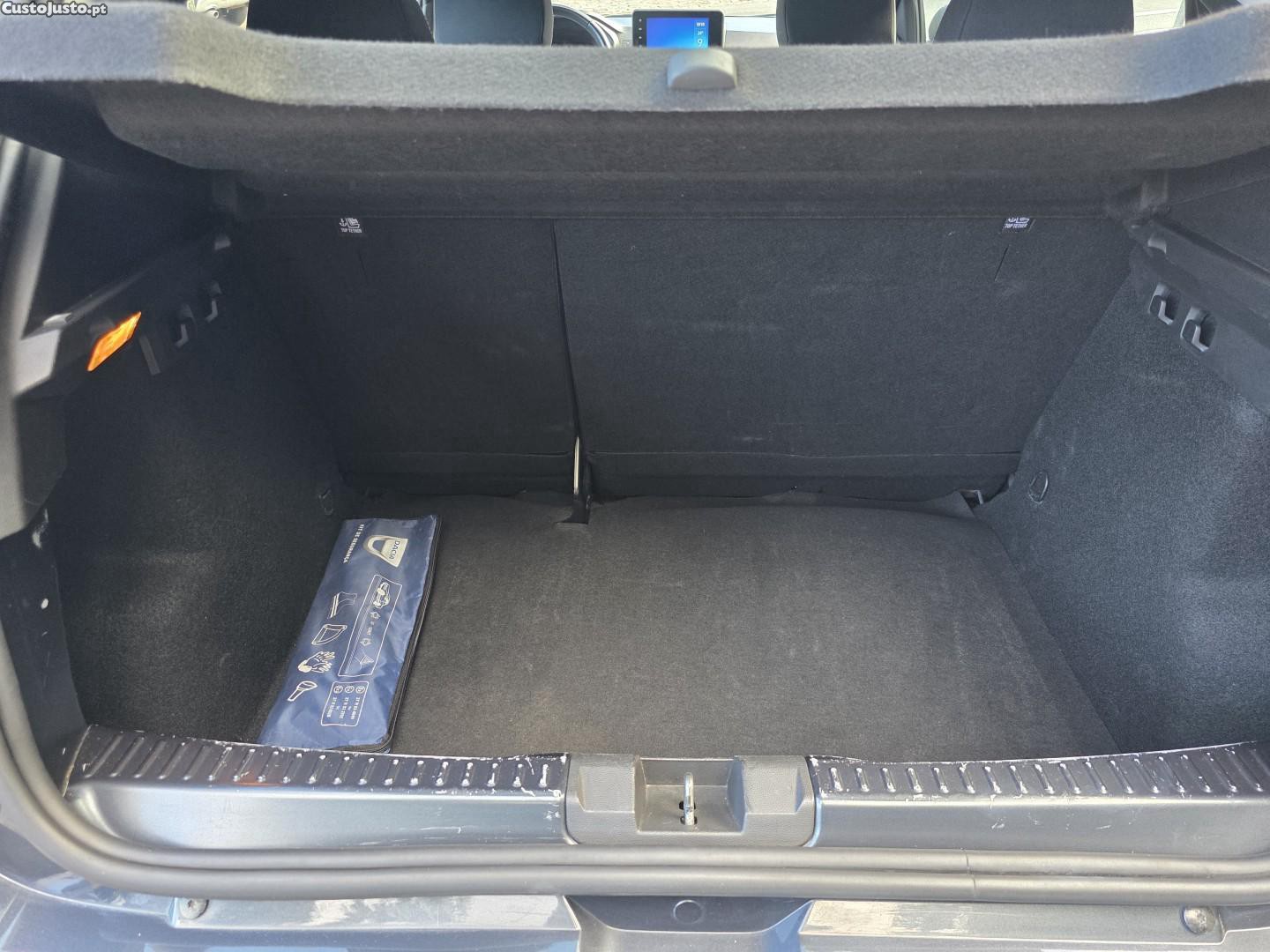 Dacia Sandero 1.0 TCe Comfort - 21 — photo 5