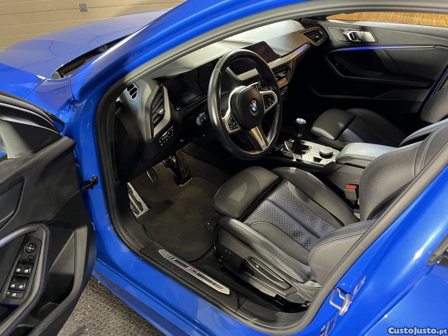 BMW 116 d Pack Desportivo M — fotografia 16