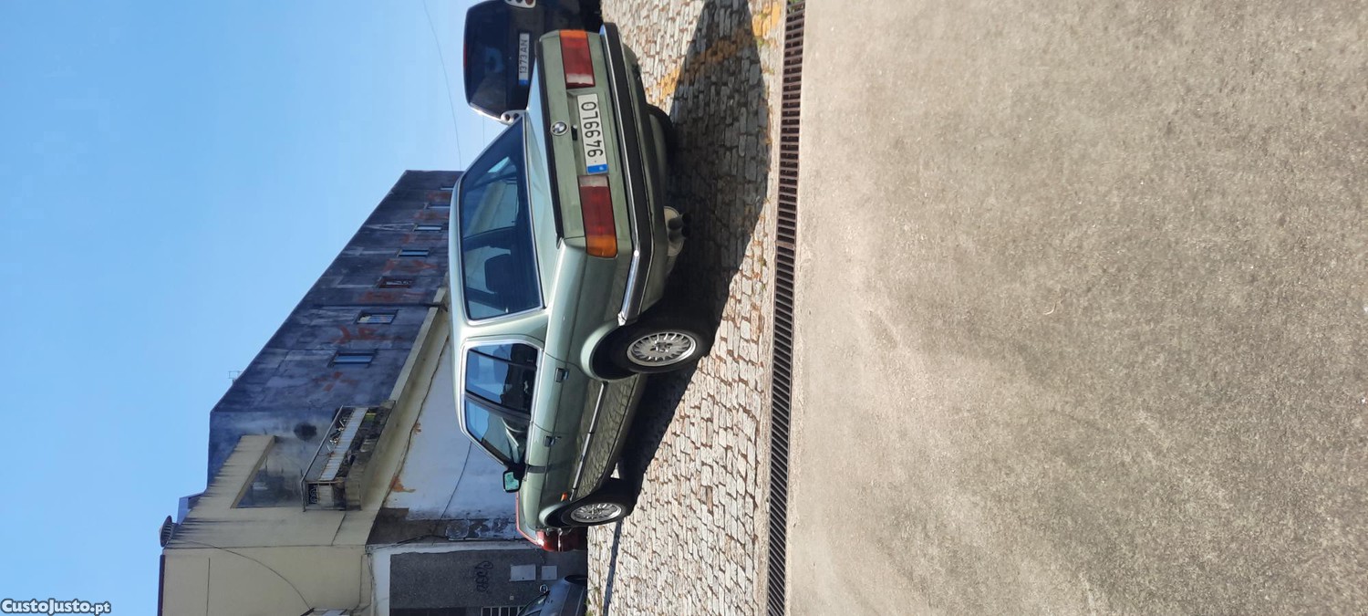 BMW 323 i e30 — fotografia 2