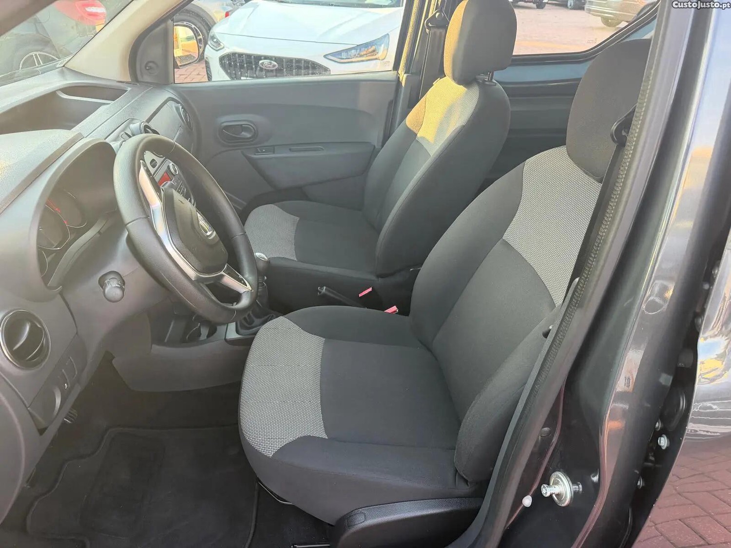 Dacia Dokker Blue dCi 95 Comfort - 20 — photo 5