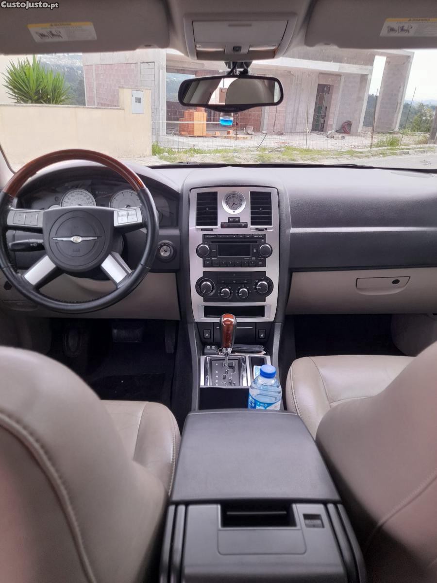 Chrysler 300 C 2.7 V6 — fotografia 2