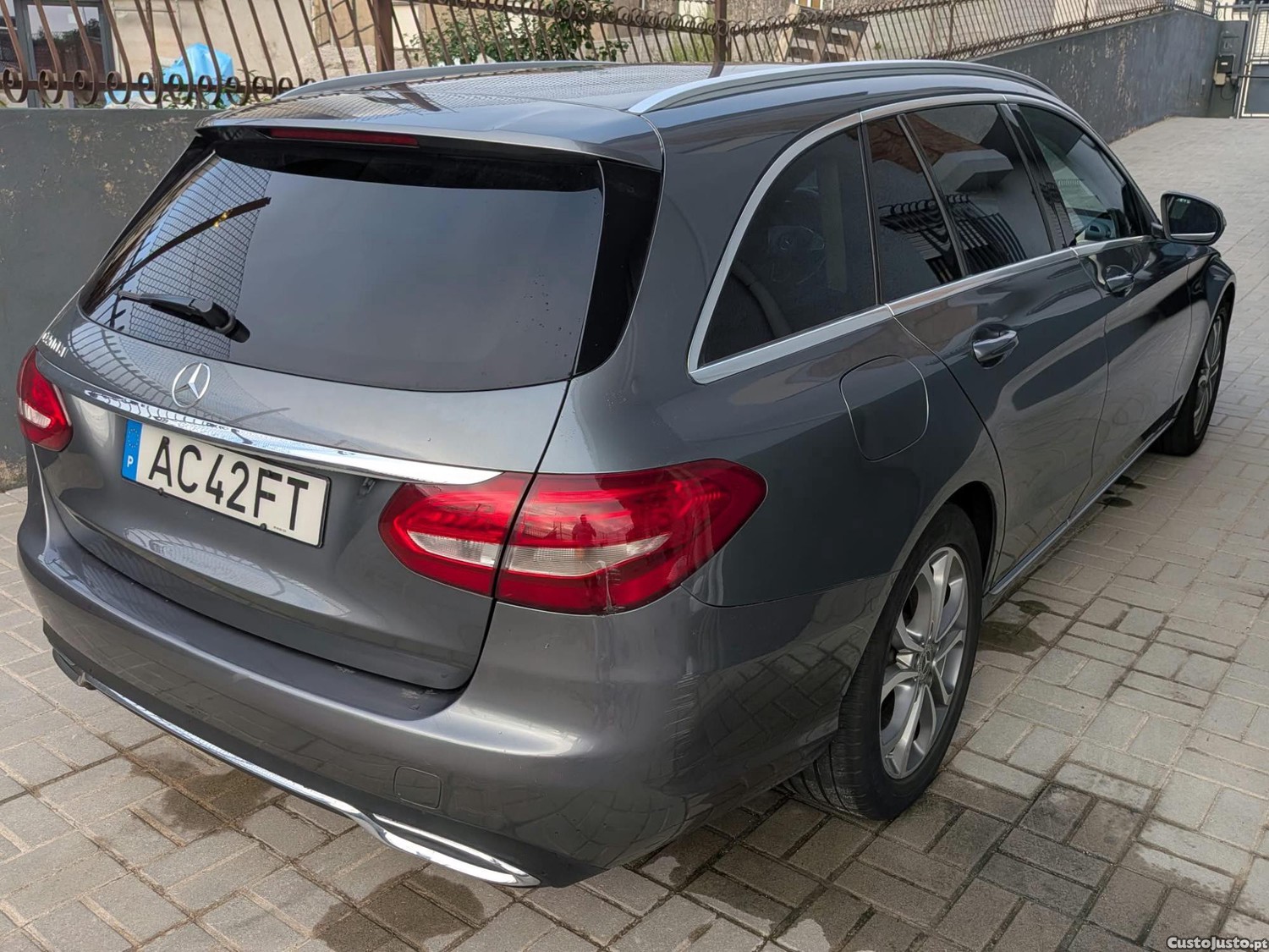 Mercedes-Benz C 200 200 D - 17 — photo 2