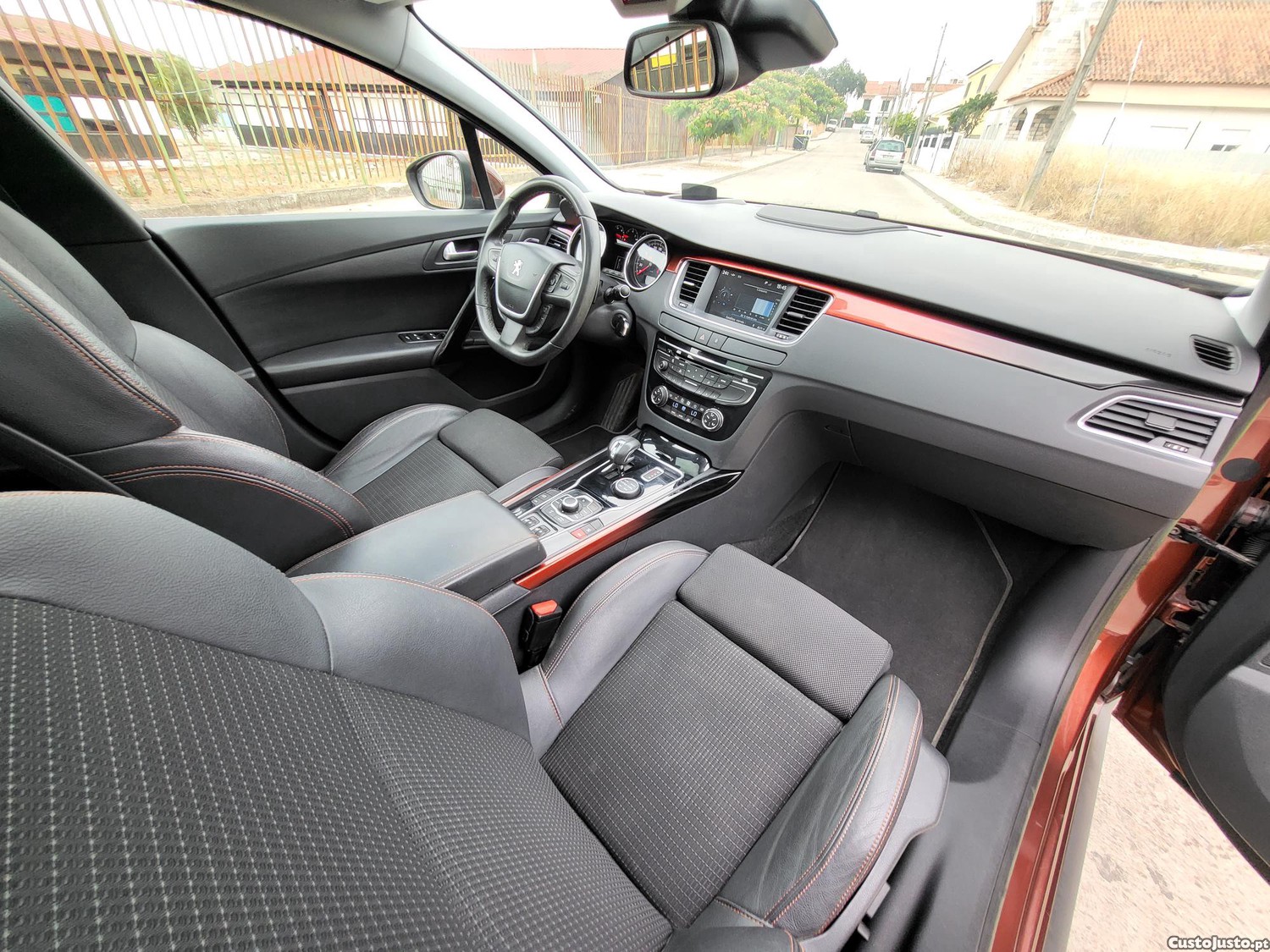 Peugeot 508 RXH 2.O HDI Hybrid 4 — fotografia 2