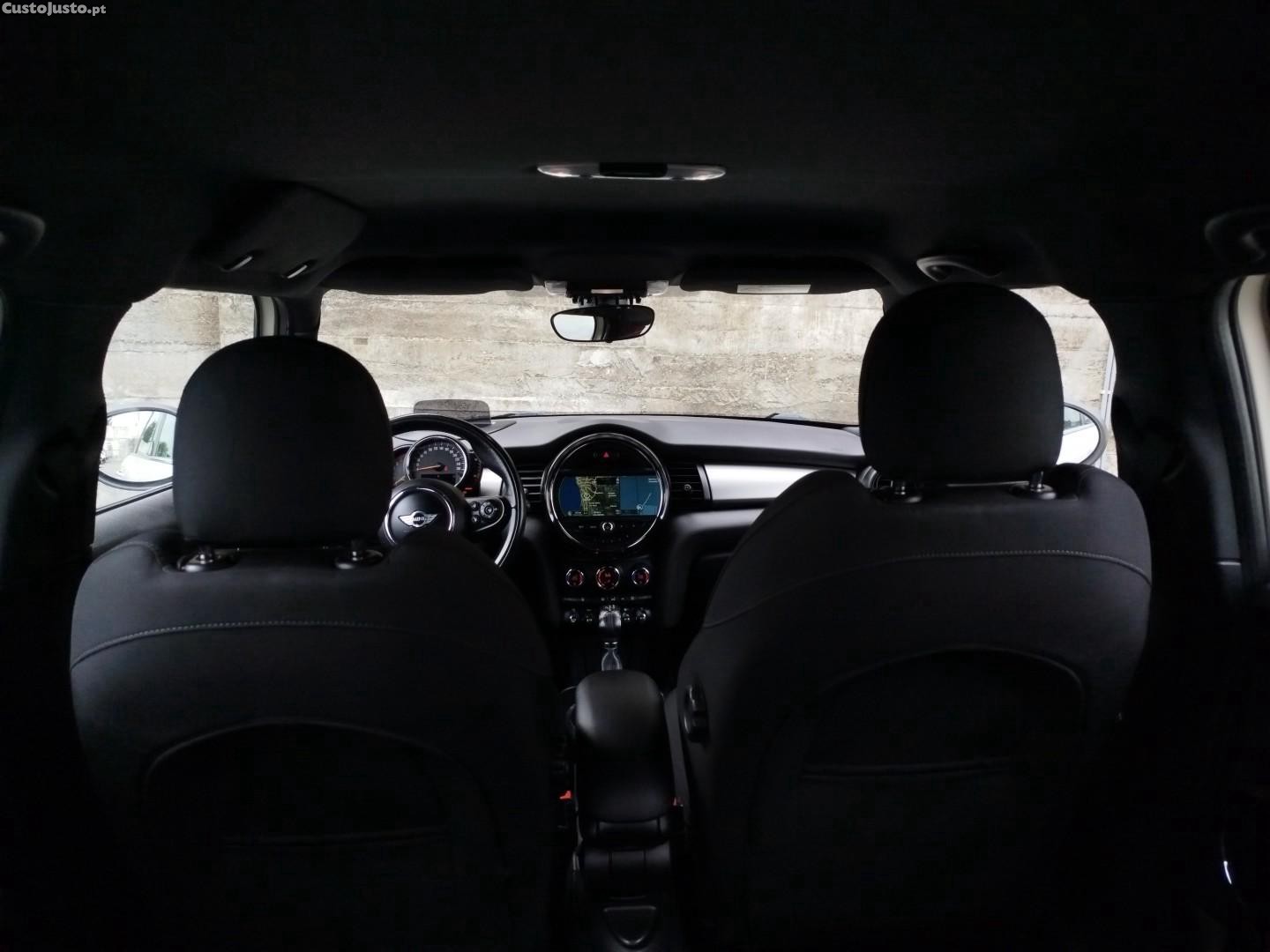 MINI Cooper D Auto — fotografia 5