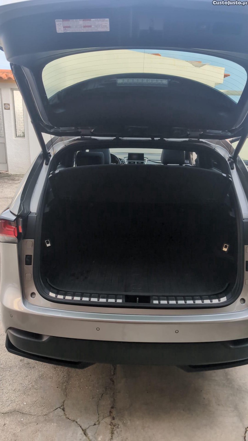 Lexus NX 300 h — fotografia 2