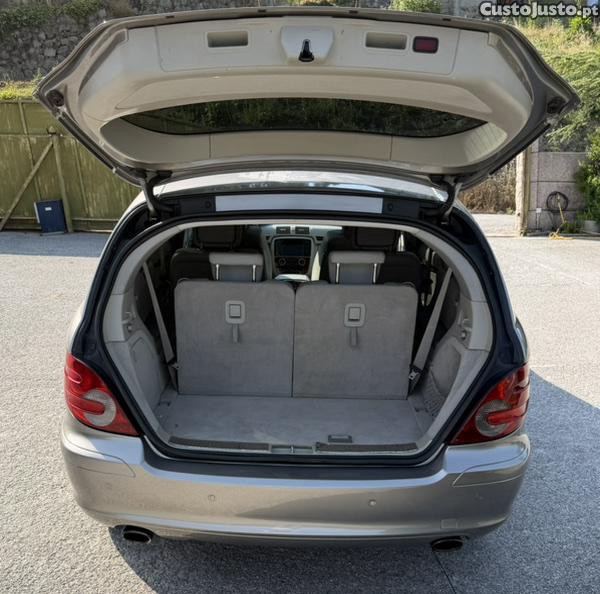 Mercedes-Benz R 320 Sport — fotografia 8