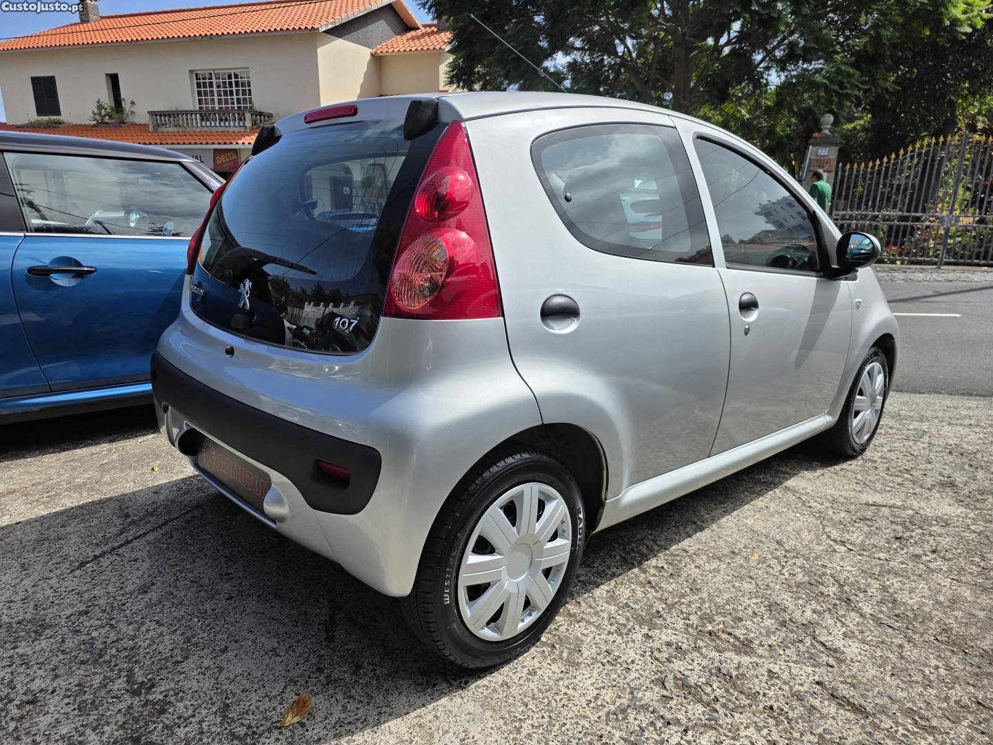 Peugeot 107 1.0 Trendy - 12 — photo 3
