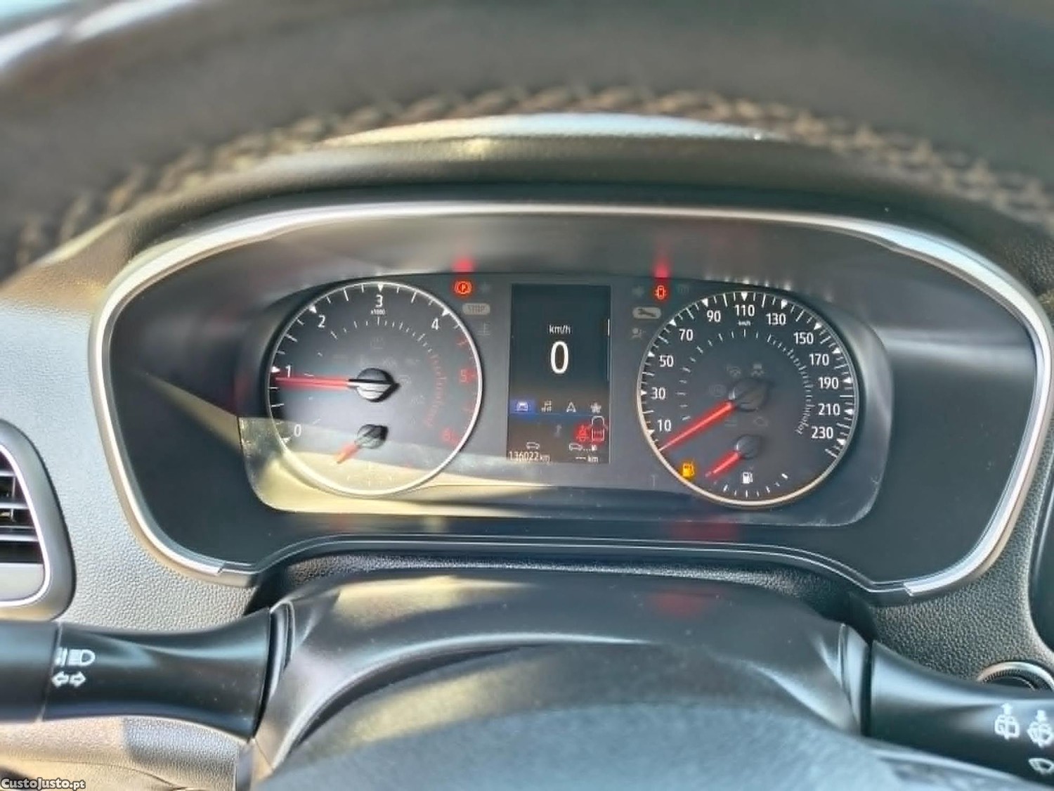 Renault Mégane 1.5 DCI LIMITED SW — fotografia 6