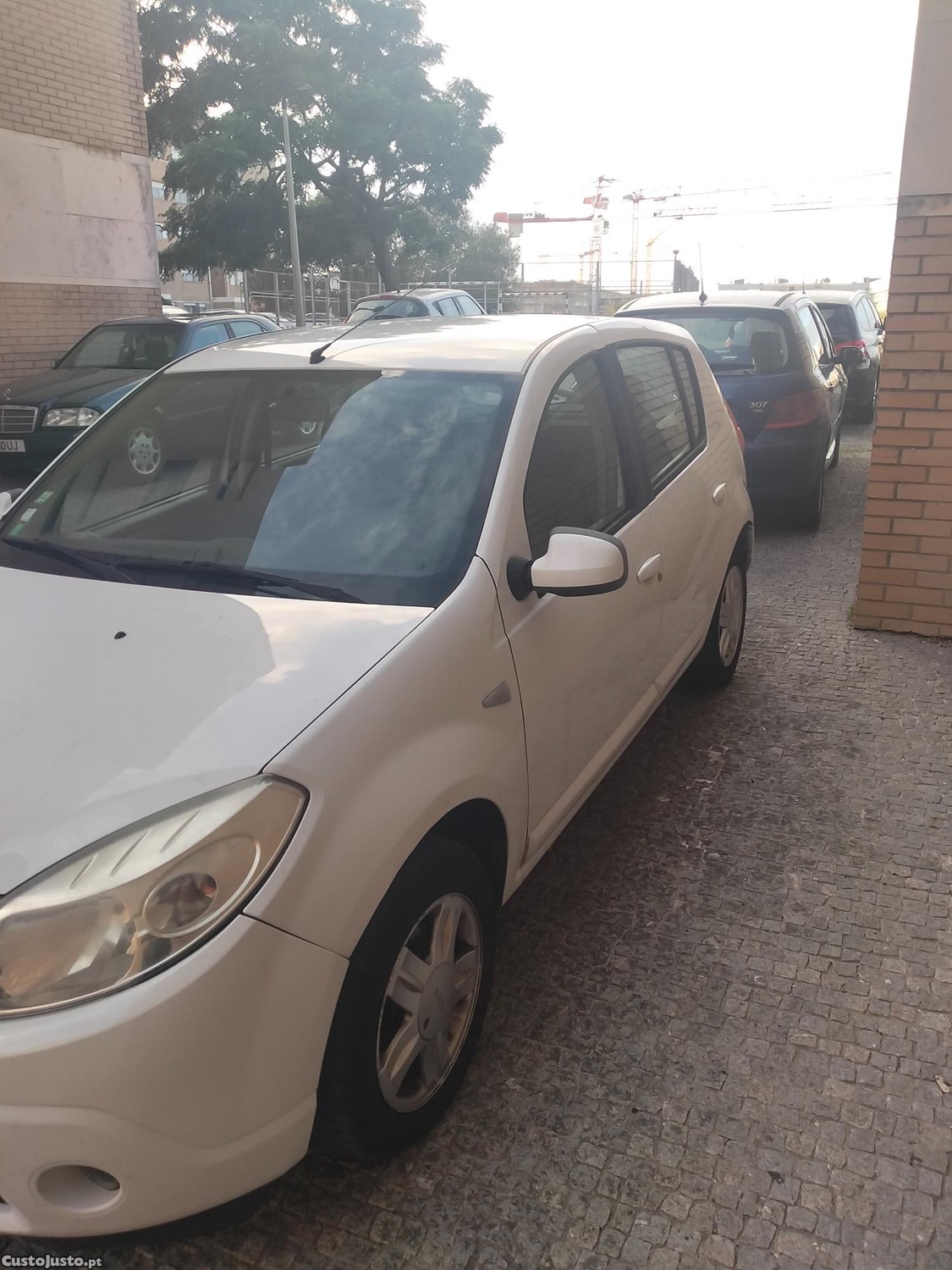 Dacia Sandero Sadan - 12 — photo 5